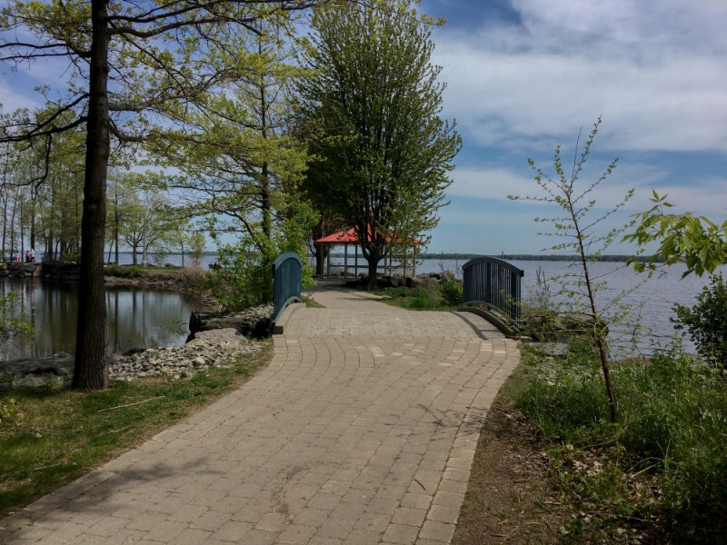 This image has an empty alt attribute; its file name is 5.jpg